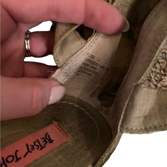 Betsey Johnson Fusion Camo and Cheetah Calf Hair Sandals Size 7.5 - Picture 8 of 8